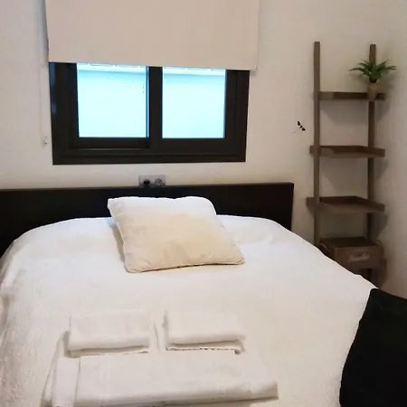 Apartamento Azz Torre De La Plata Sevilha